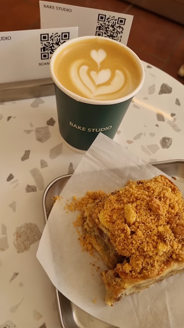 Za'atar & Labneh Croissant
